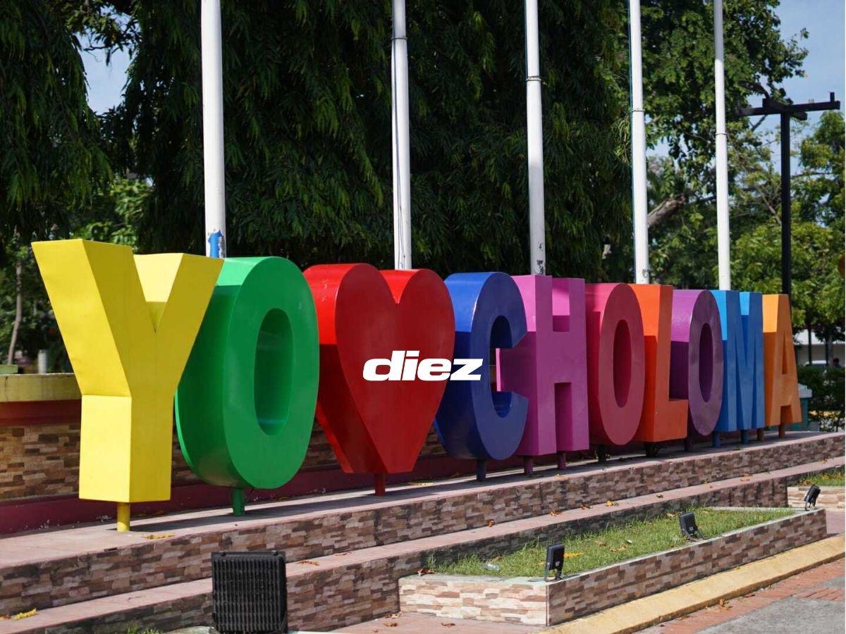 Aficionados de Olimpia sorprenden con motos curiosas, las bellas cipotas de Choloma y blindaje total al Rubén Deras