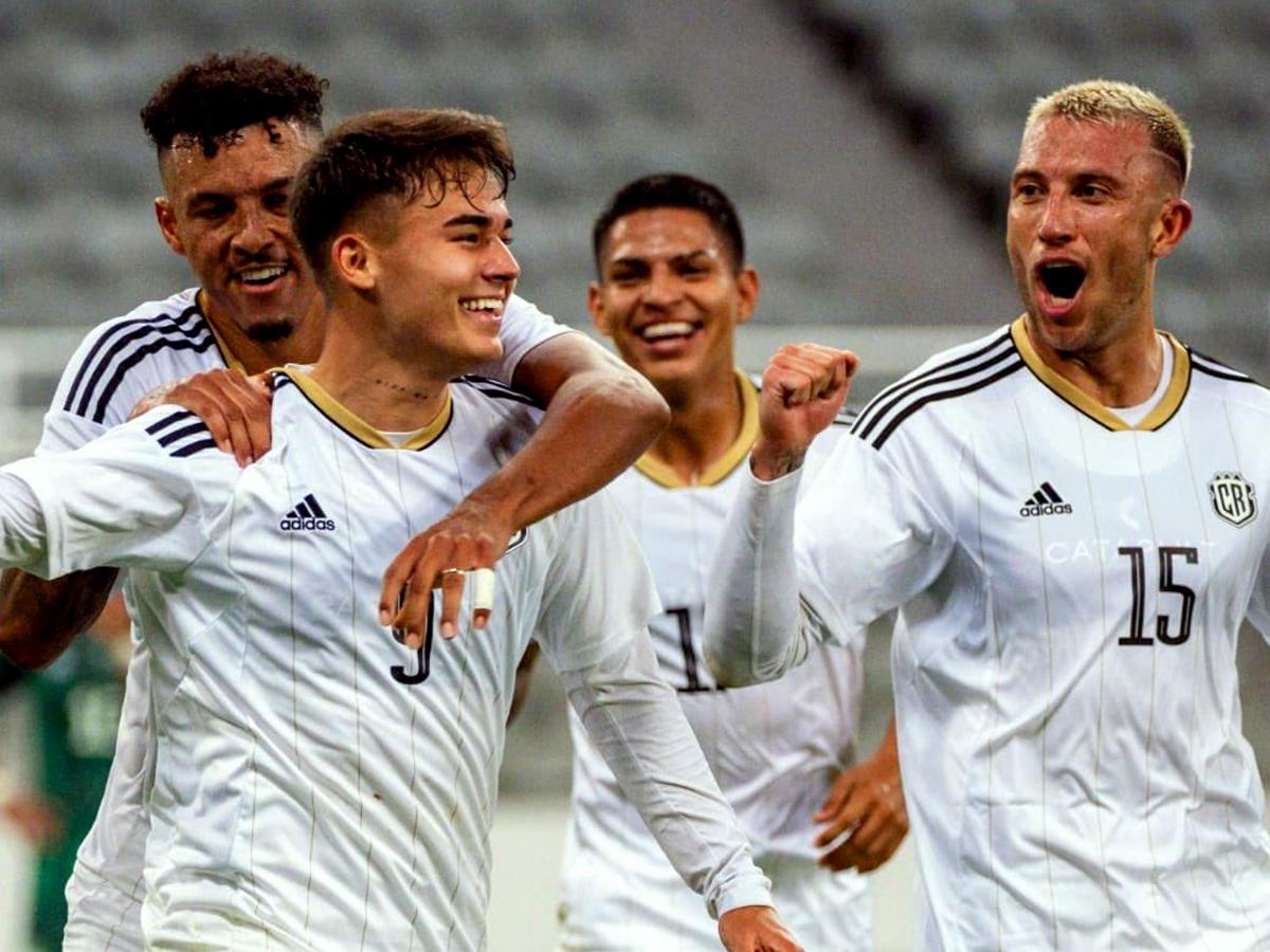 Costa Rica se agranda y con un Keylor Navas como en sus mejores tiempos, derrotó a Arabia Saudita