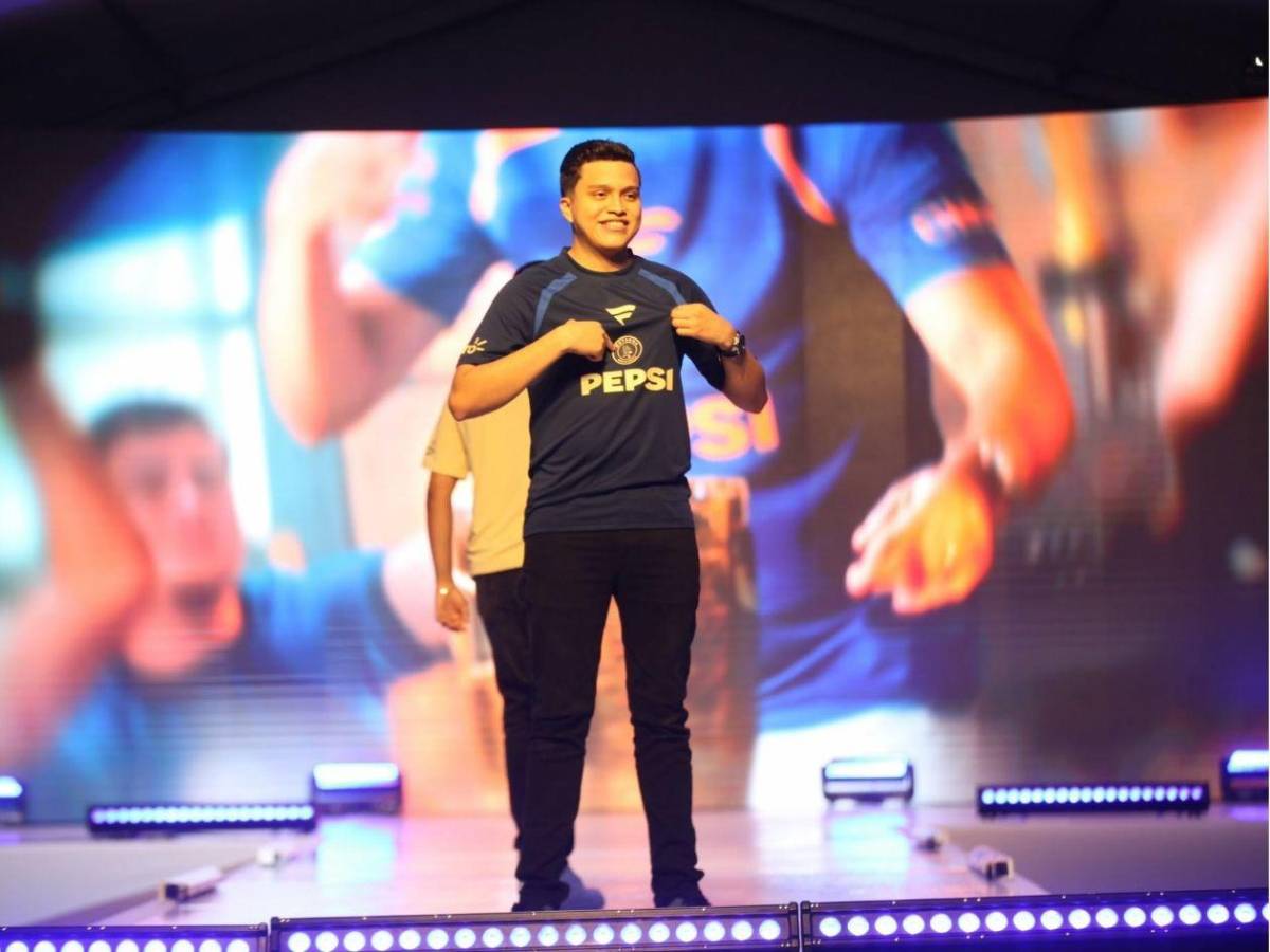 ¡Nueva era azul! Motagua presenta su indumentaria para el Apertura y Concacaf