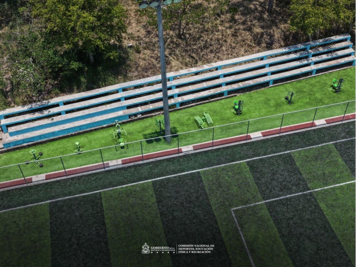 Condepor inaugura moderna cancha sintética en reconocida colonia de Tegucigalpa