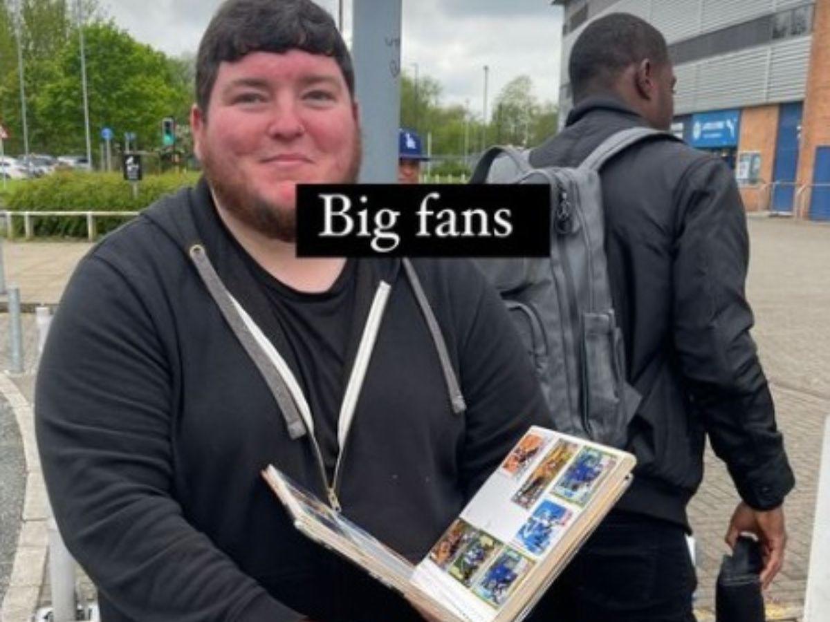 Maynor Figueroa regresó al Wigan de Inglaterra: momentazo con el DT de Cristiano Ronaldo y fan lo sorprendió con álbum