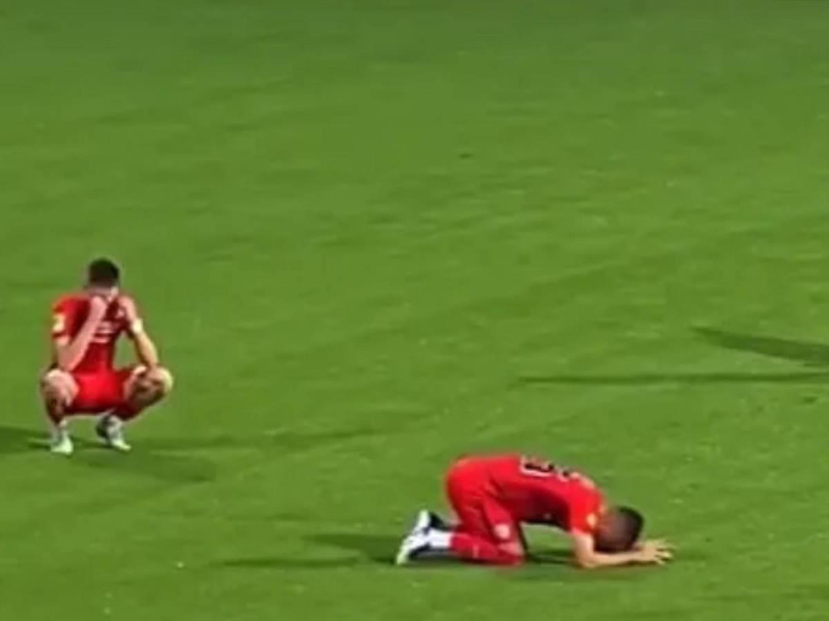 Imágenes sensibles: tragedia en el fútbol, murió durante pleno partido y causó conmoción mundial