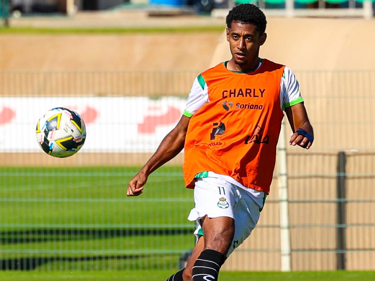 El hondureño Choco Lozano se ha ausentado de los entrenamientos del Santos Laguna de México