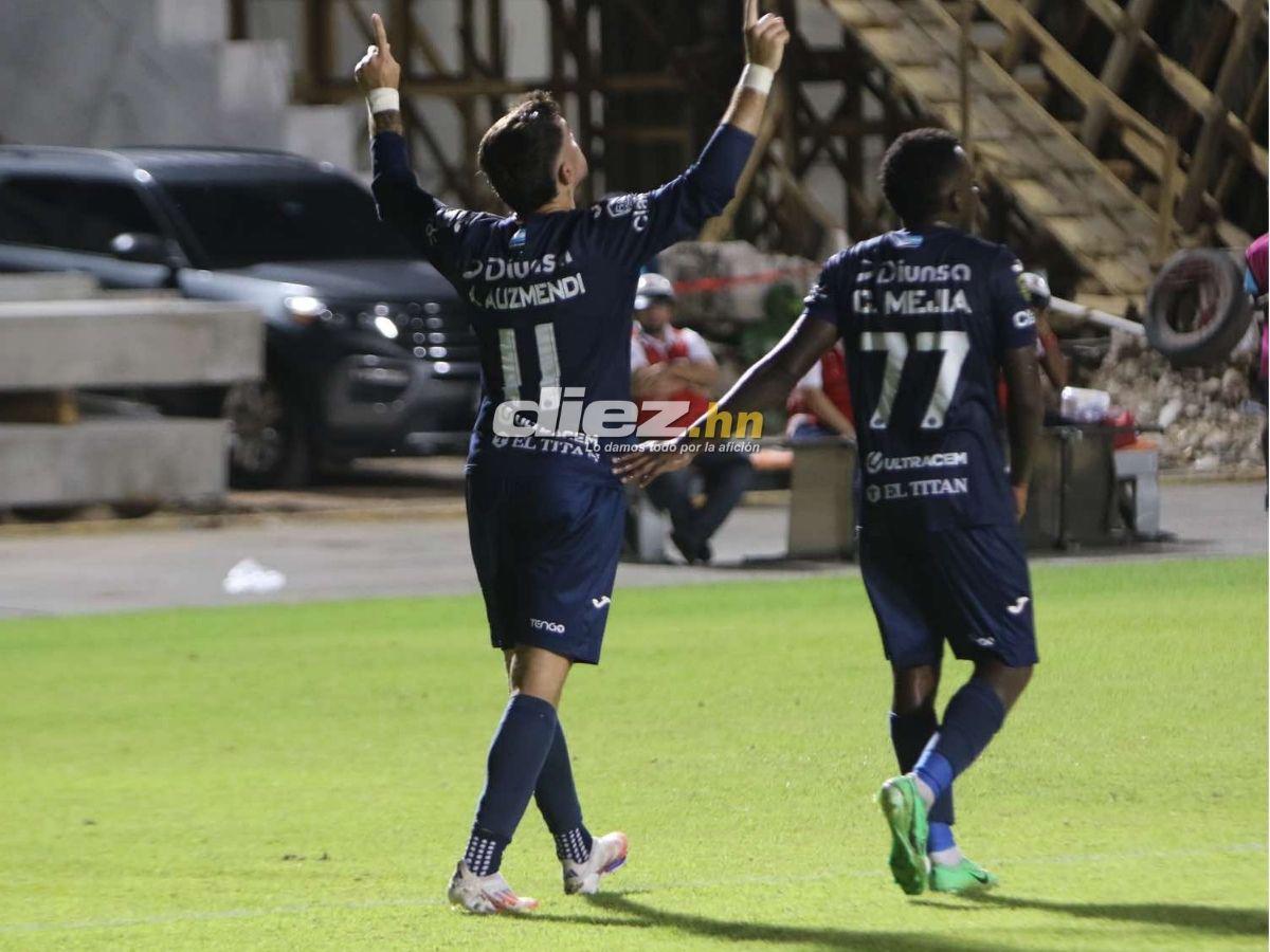 No se vio en TV: aficionadas del Motagua roban suspiros, gestazo de Auzmendi con su novia y fiesta azul en el Nacional