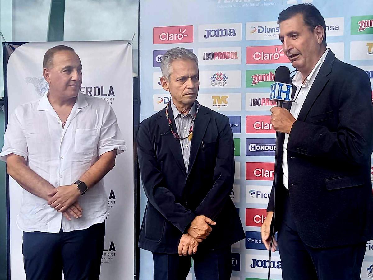 Reinaldo Rueda en su arribo al país: “Es una felicidad y una bendición de Dios volver a Honduras”