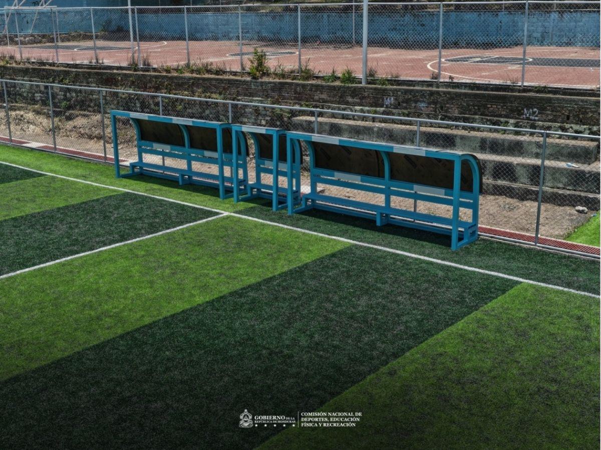 Condepor inaugura moderna cancha sintética en reconocida colonia de Tegucigalpa