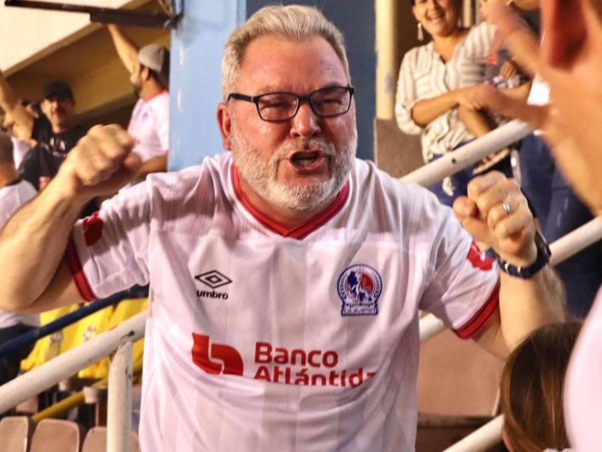 ¿Y Nasralla? Contreras, Jorge Cálix y Rixi Moncada tienen sus favoritos: Estos son los clubes que siguen los políticos en Honduras