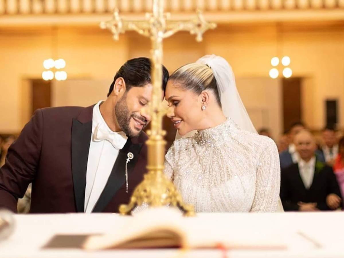 Famoso futbolista de Brasil causa revuelo al casarse con la sobrina de su exesposa: “Estamos unidos en un solo corazón”