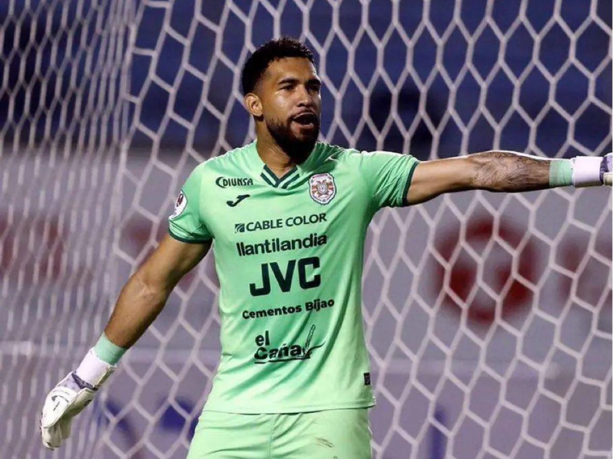 Fichajes: Olimpia firma refuerzo, baja en Real España y Platense ficha 4 jugadores