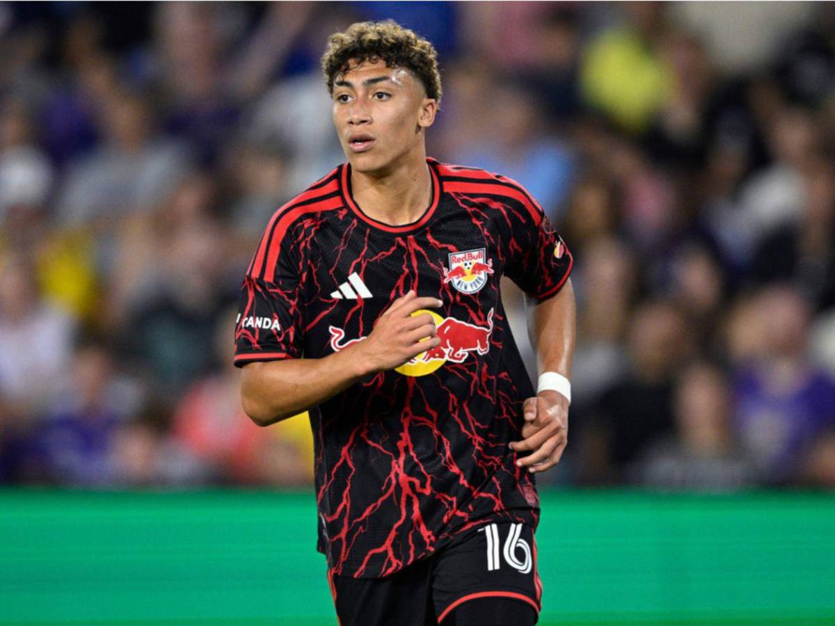 Dereck entre los más rápidos del mundo: el récord que comparte con estrella del Madrid
