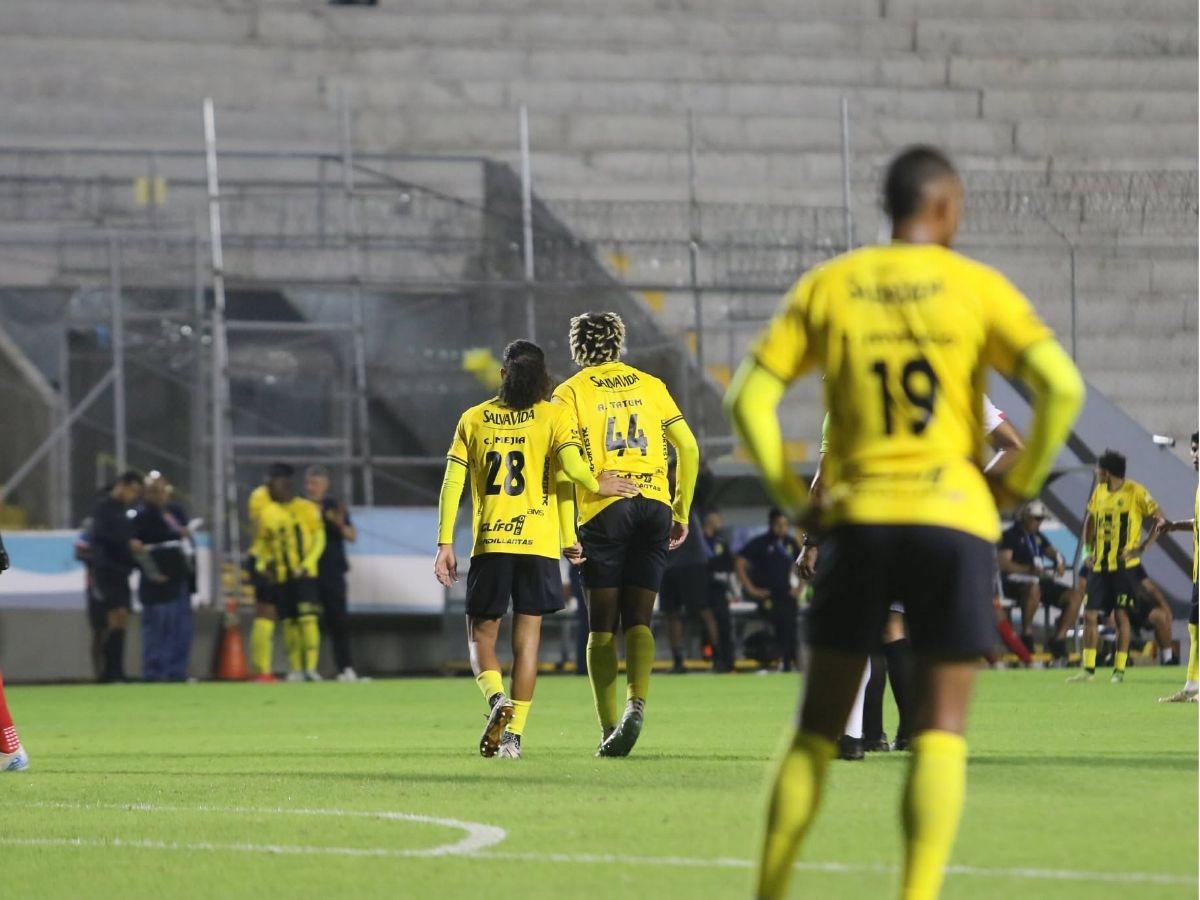 Amargura en Real España tras perder ante Olimpia, los dos lesionados que preocupan en la Máquina y el motivo de las vigas en sol centro