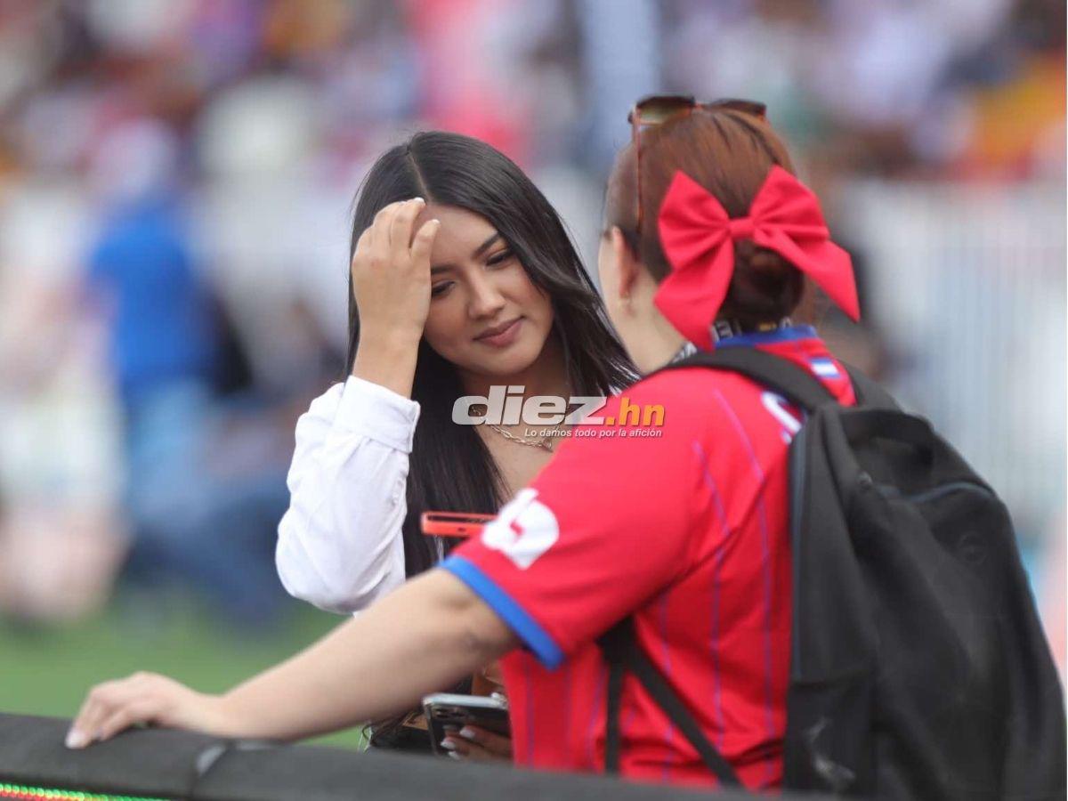 ¿Quién era la chica del Iphone? Las hermosas damas que causaron furor en la previa del derbi Olimpia vs Motagua