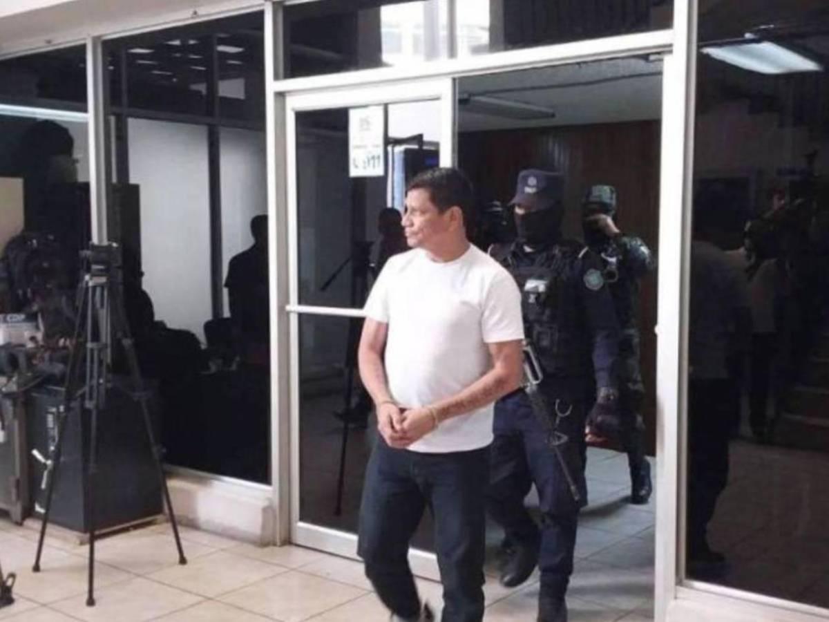 Óscar Pescado Bonilla reaparece jugando al fútbol: el exOlimpia impacta al quedar campeón de torneo en centro penal