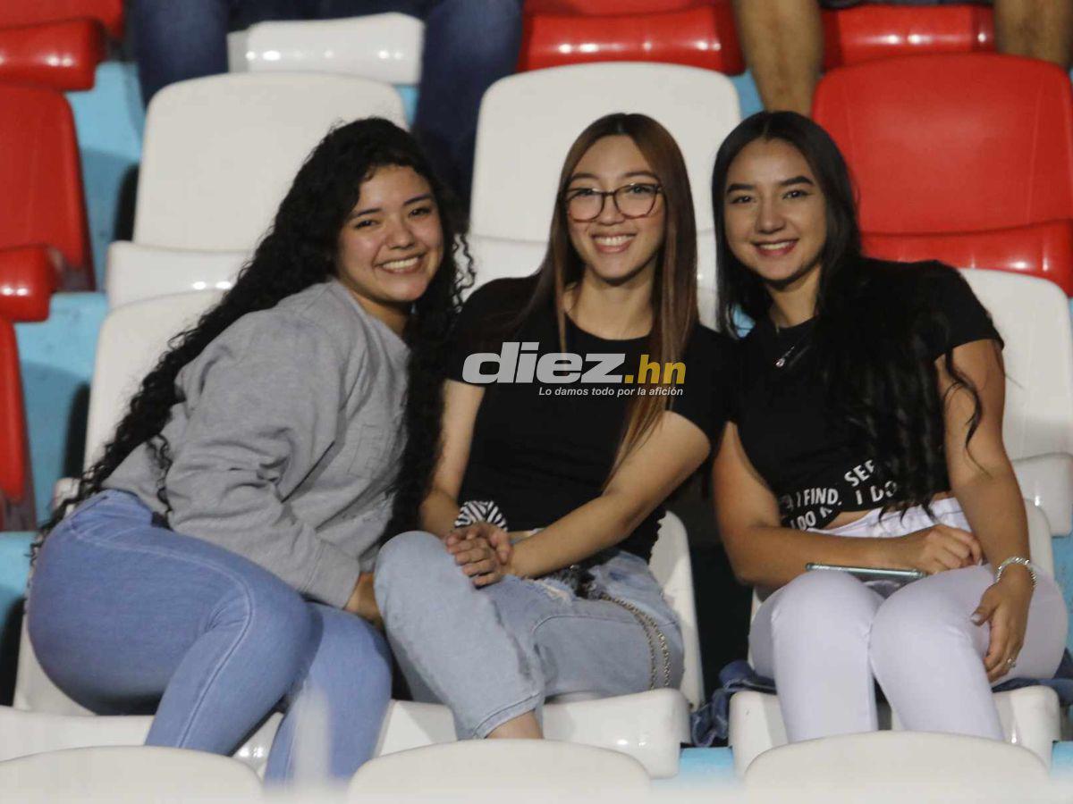 Explosión con Diego Vázquez, las guapísimas hinchas del Motagua y, ¿qué pasó con la mascota del “Ciclón”?