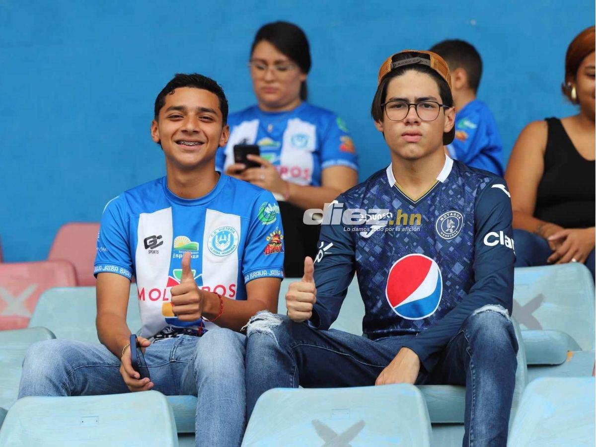 No se vio en TV: Motagua estrenó piel, barra del ciclón desató infierno azul, bronca del Victoria y el gesto Serrano