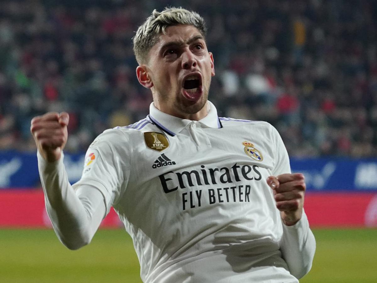¡Todavía hay Liga! Real Madrid no se resigna y derrotó al Osasuna en El Sadar con goles de Valverde y Asensio