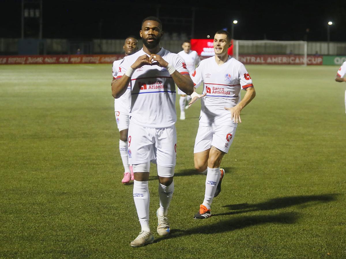 Olimpia derrota a domicilio al CD Hércules de El Salvador y encarrila rumbo a cuartos de Copa Centroamericana