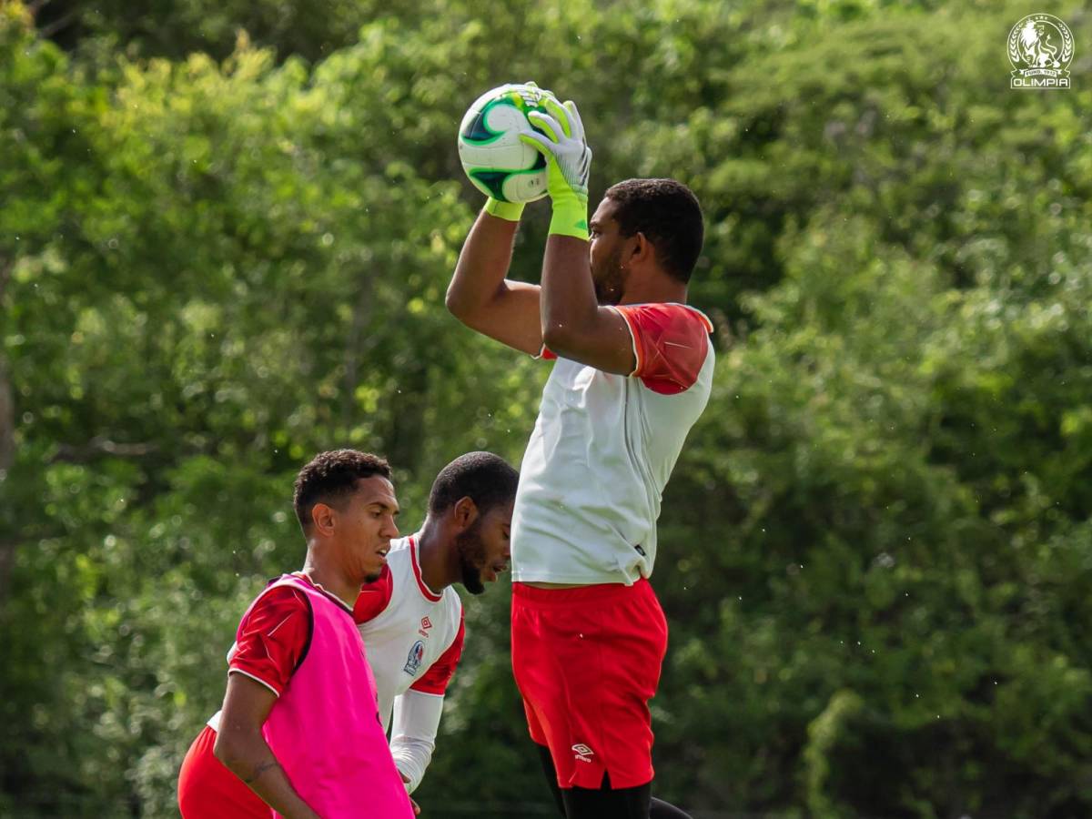 Así se gana un puesto en el 11 un jugador del Olimpia, ¿quién se apunta? Acá los convencidos del quinto título con Troglio