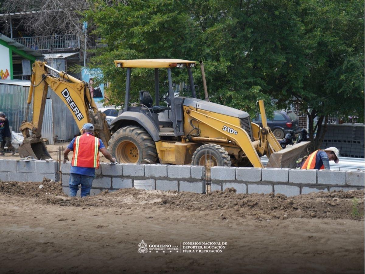 La López Arellano se frota la manos: Condepor revela imágenes de la remodelación de la cancha de fútbol