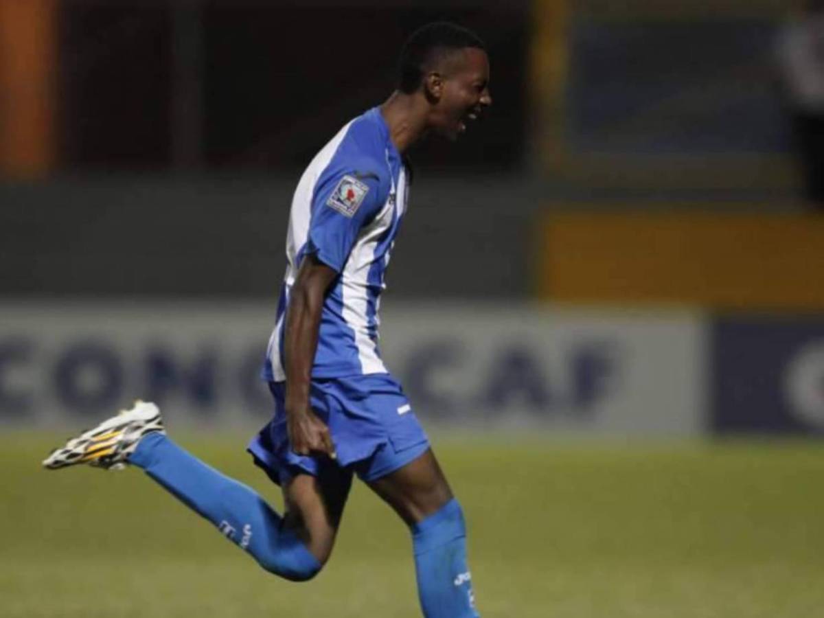 Mundialista con Honduras se casó con bella periodista: ¿en qué equipo de Liga Nacional juega?