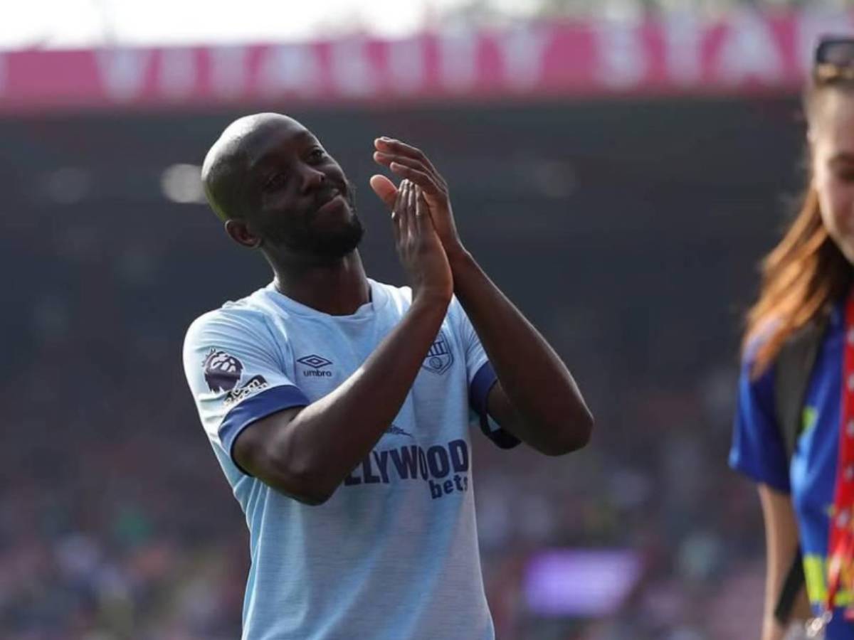 Mujer arrojó ácido al delantero de moda en Inglaterra y este fue el horrible motivo: vivió una pesadilla