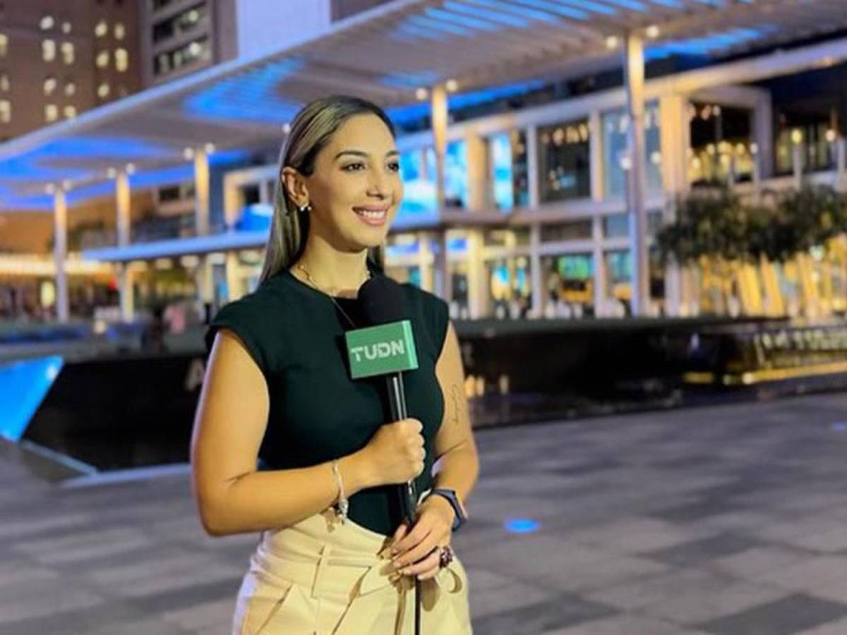 Reportera de TUDN prueba las baleadas previo al Honduras-México y esta fue su reacción