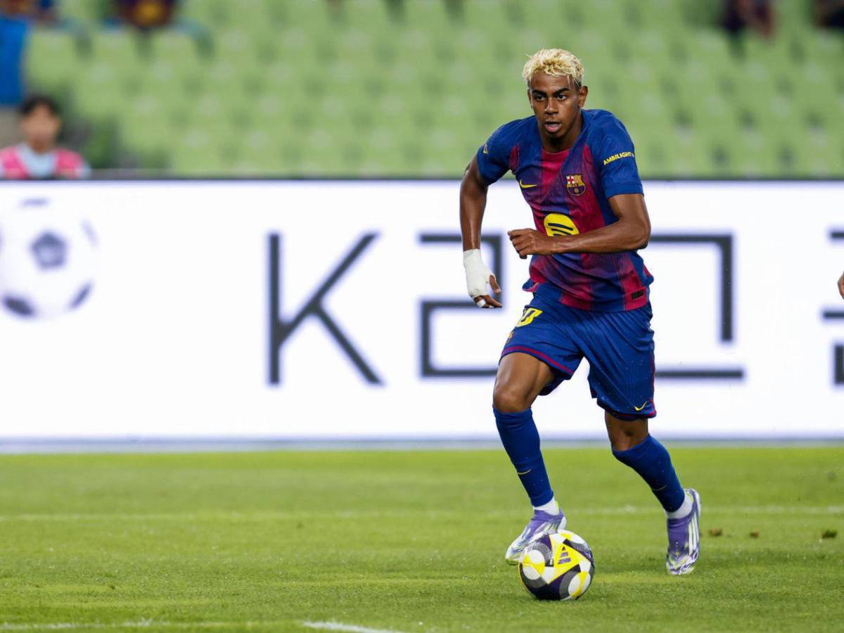 Flick tiene baja sensible: alineación de Barcelona para conquistar el primer título de la temporada ante el Como 1907