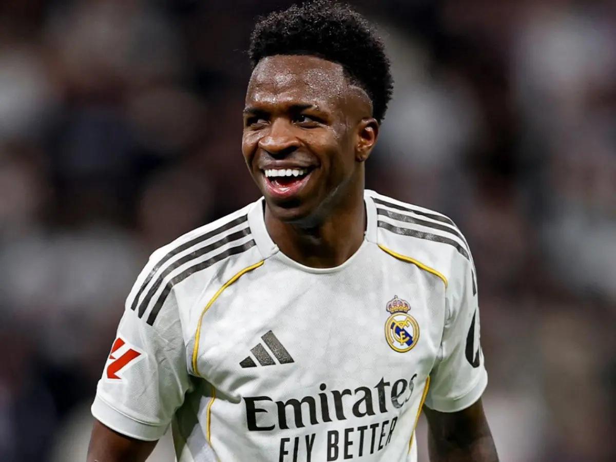 Vinicius se olvida del Real Madrid y ficharía por el rival más odiado tras ser maltratado por la afición