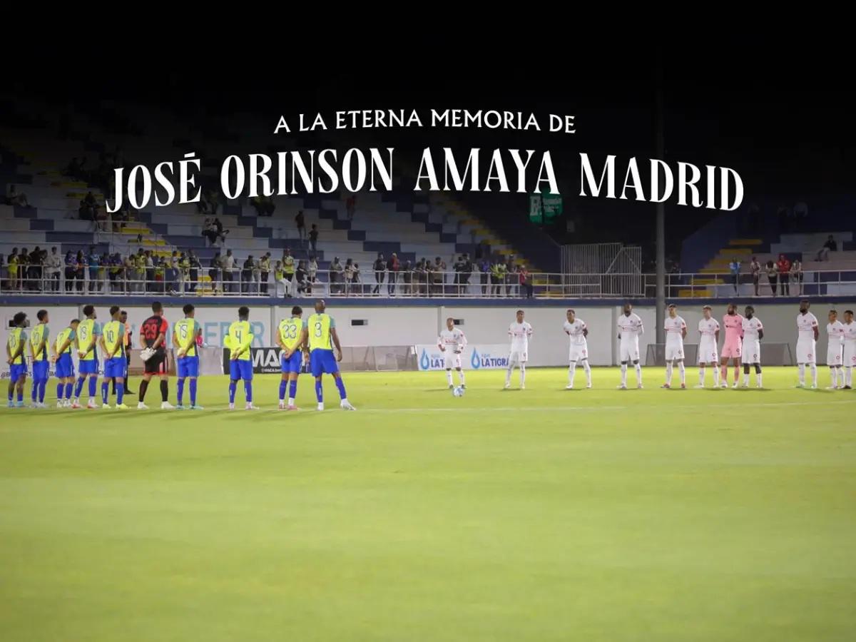 Michaell Chirinos se lleva tremendo beso de otro jugador, el inesperado salvador y homenaje a Orinson Amaya