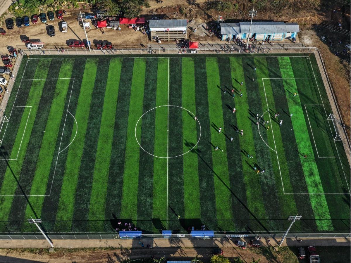 ¡Llegó la 95! Condepor inaugura cancha sintética en Santa Cruz de Yojoa: así quedó el hermoso recinto