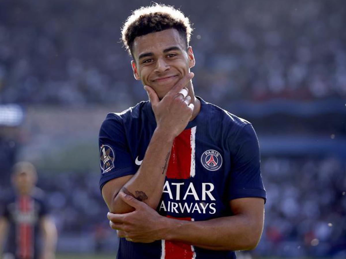 Besos, fiesta y Luis Enrique por los aires: PSG conquistó la Ligue 1 y así lo festejaron en la capital