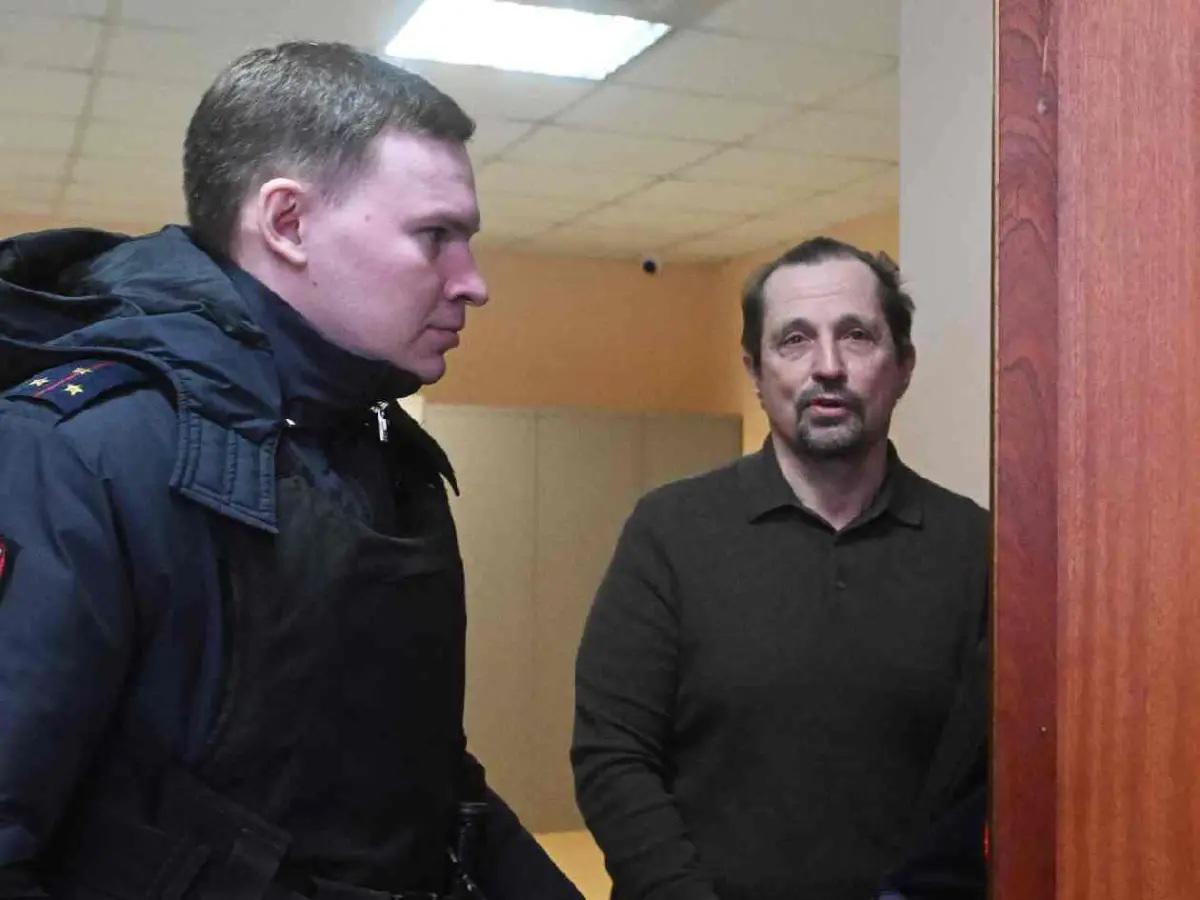 Miembro de histórico club de Europa revela cuánto pagó por un asesinato y todo un país queda consternado