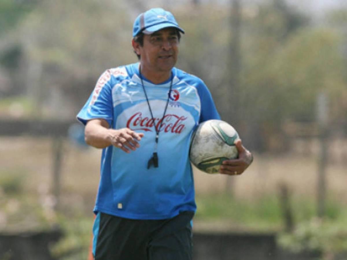 ¡Candidatos para dirigir al Olimpia! Hay un mexicano y otro uruguayo, ellos son los nombres que suenan para ocupar el puesto de Espinel