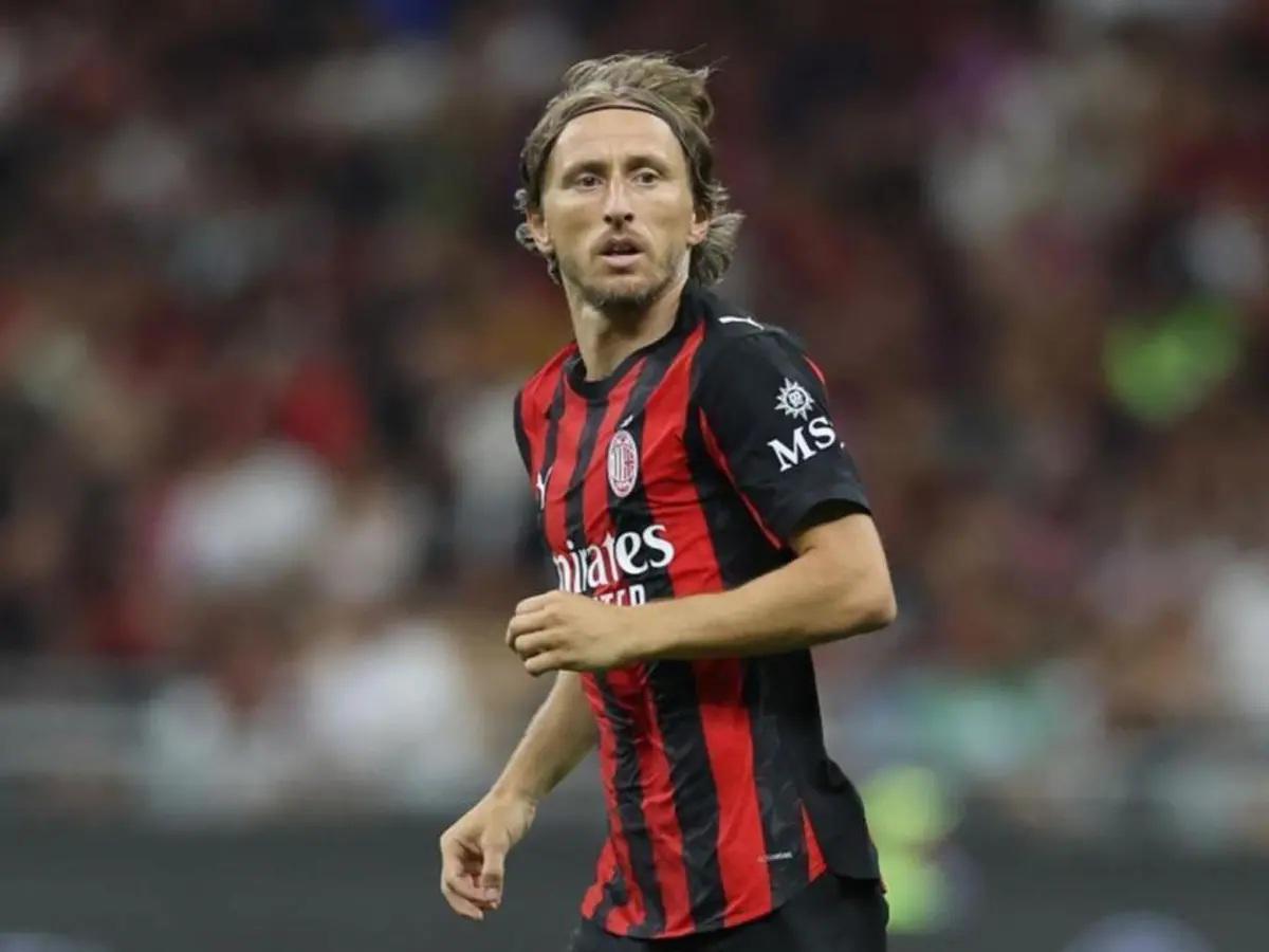 Mourinho lo echa del Real Madrid, el que regresa a Barcelona y la decisión de Luka Modric