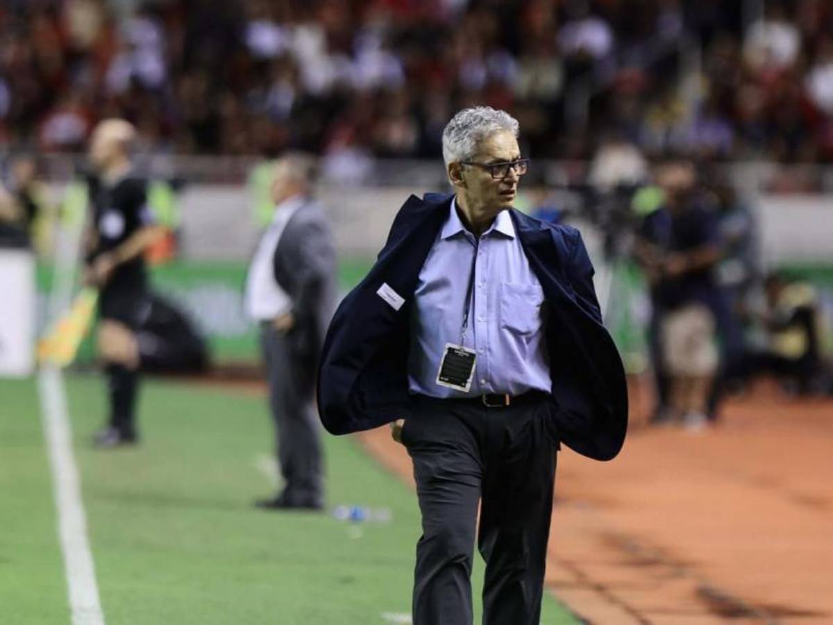 10 de Honduras y 5 de Costa Rica: los futbolistas de Centroamérica que disputaron su última eliminatoria como seleccionados