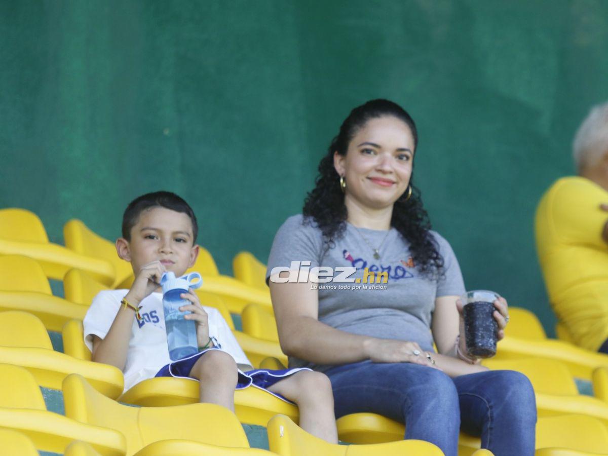 La Liga de Ascenso no paró: el derroche de bellezas del Parrillas, fieles hinchas del Villanueva y la fiesta en Las Vegas