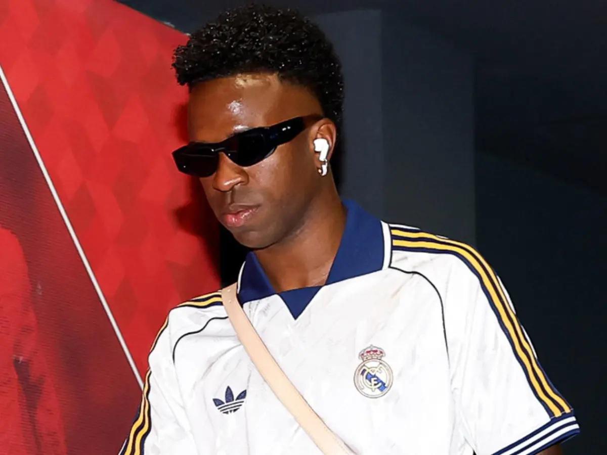 Vinicius se olvida del Real Madrid y ficharía por el rival más odiado tras ser maltratado por la afición