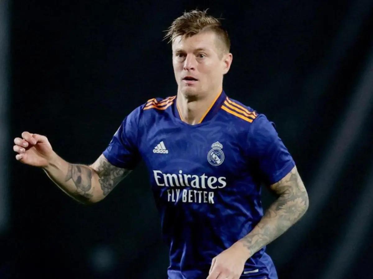 Real Madrid sacude todo por Toni Kroos: esta sería la víctima señalada para salir y confirmar el regreso de la leyenda