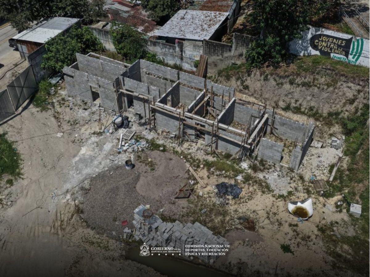 La López Arellano se frota la manos: Condepor revela imágenes de la remodelación de la cancha de fútbol