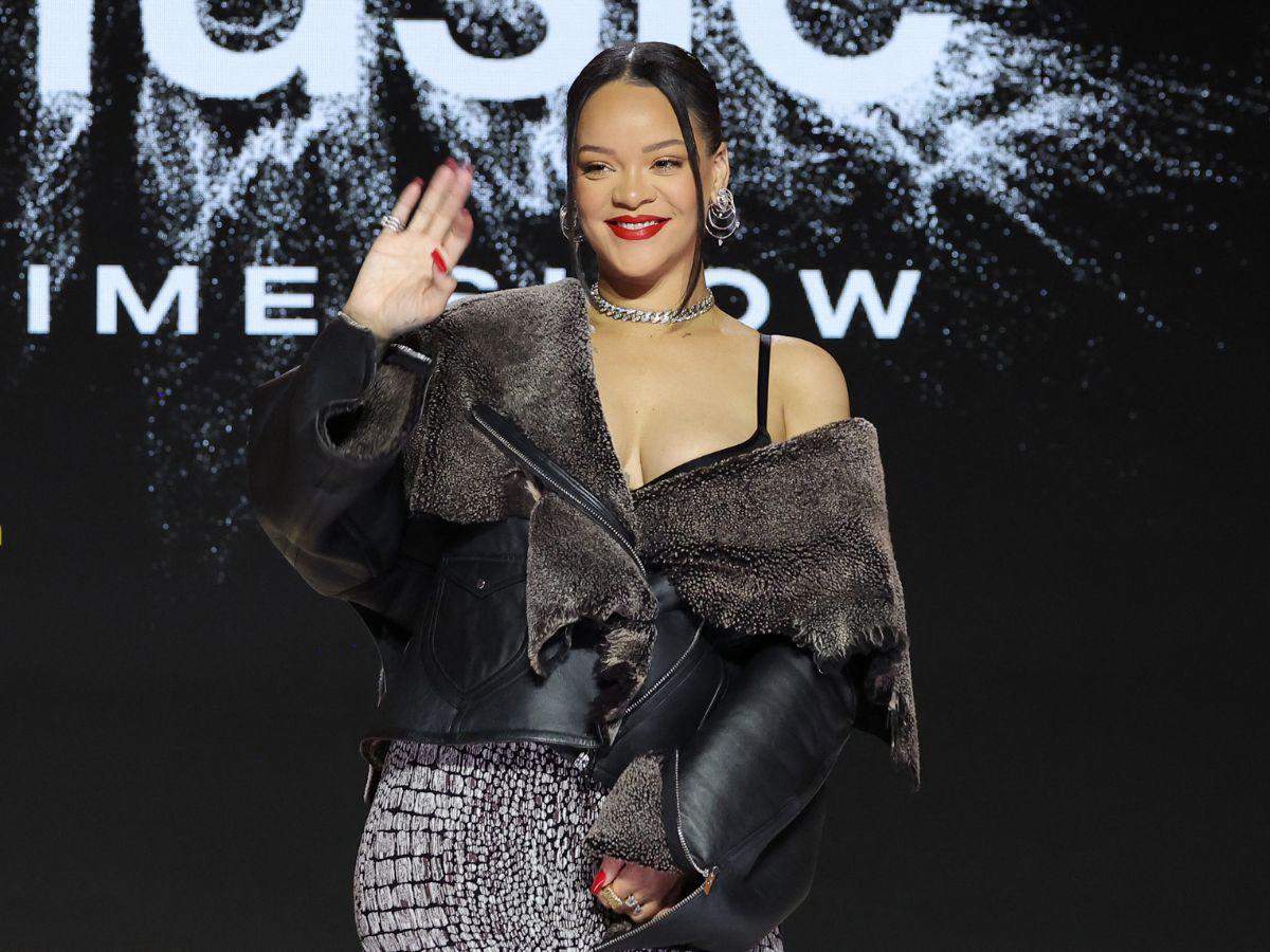 Rihanna, de vuelta al escenario: la razón por la que aceptó estar en el Super Bowl y su enojo con la NFL ¿Qué artistas la acompañarán?