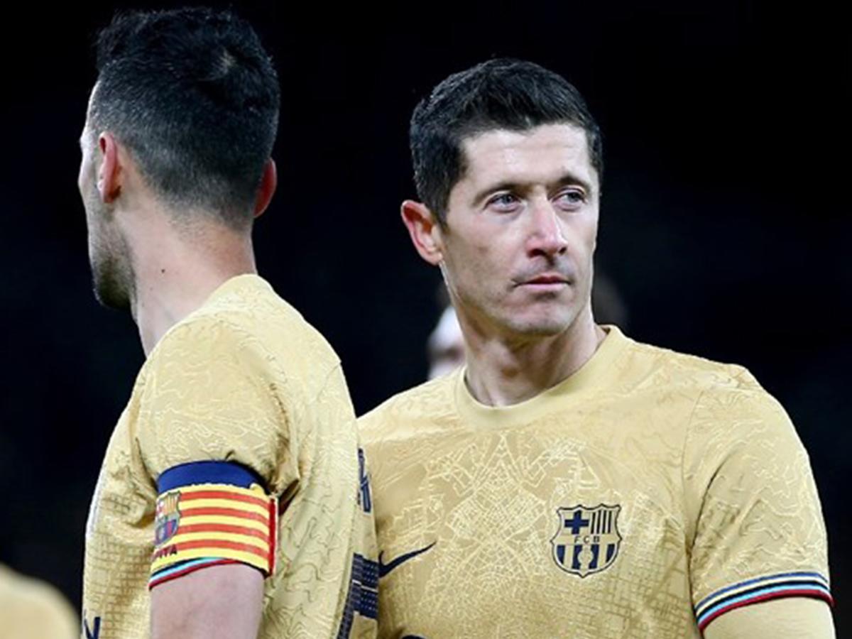 La suma que deberá pagarle el Barcelona al Bayern Múnich por Lewandowski tras el partido ante el Manchester United