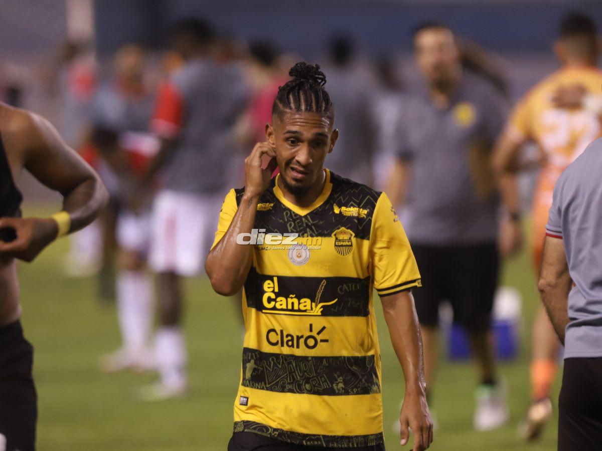 No se vio en TV: La bronca de Carlos Small, tristeza en Real España, locura de Rony Martínez y las hermosas policías en el Olímpico