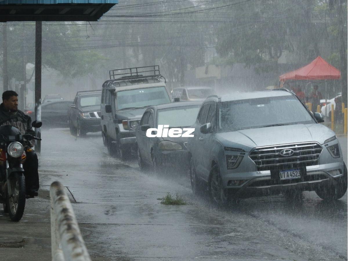 Tormenta Sara se hace sentir en Honduras con inundaciones: ¡el Estadio Morazán ya recibió el primer azote!