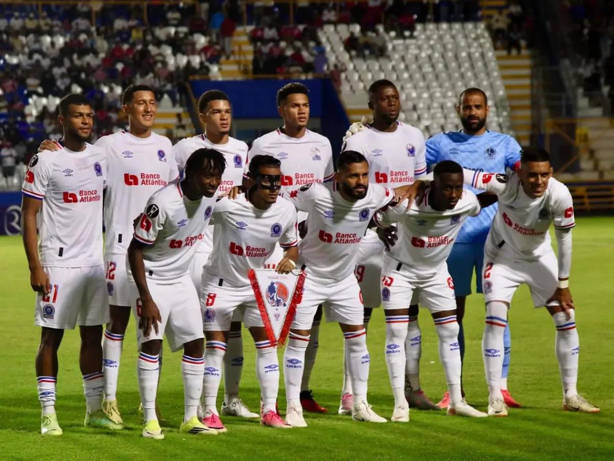 Gesto de Edwin con Chirinos, la pelea del Firpo con ellos y el abrazo de Espinel