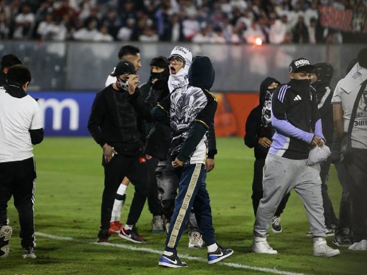 La decisión de Conmebol con Colo Colo, el mensaje de FIFA y la reacción de Vidal ¿Cuántos muertos hay tras la tragedia?