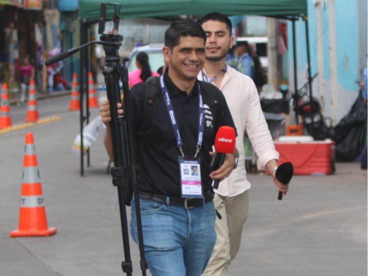 ¿Quién era la chica de verde? Derroche de bellezas en la previa del Olimpia-Motagua, ¡Bengtson fue sorprendido!