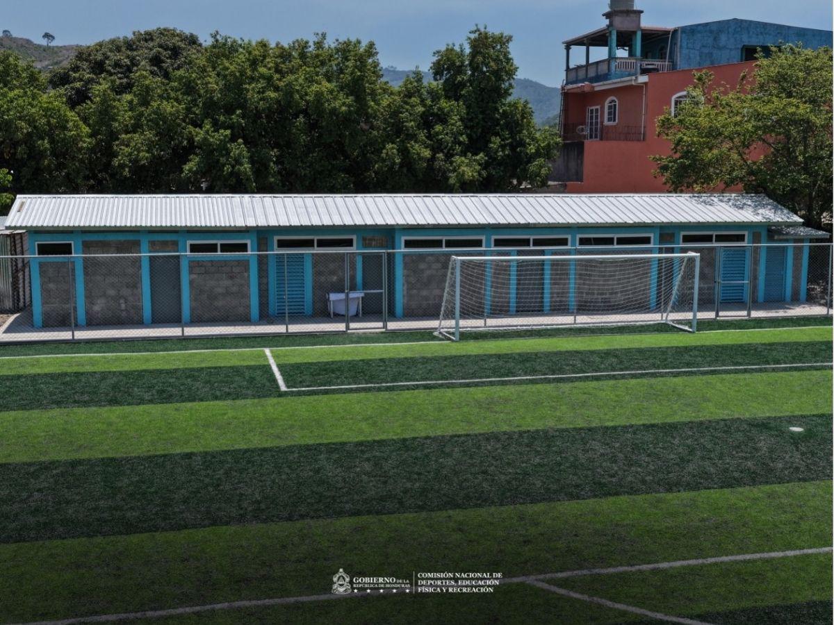 Condepor inaugura moderna cancha sintética en reconocida colonia de Tegucigalpa