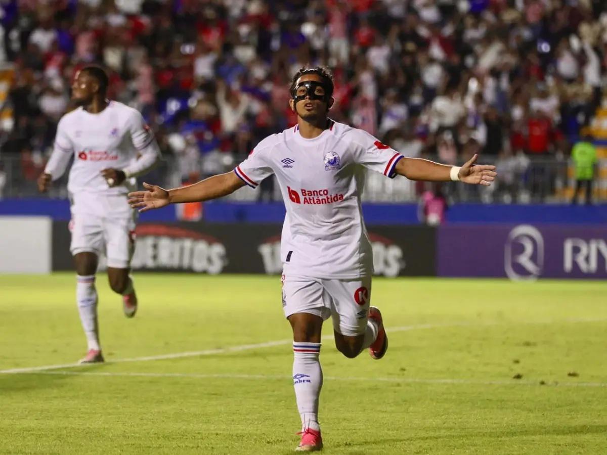 Gesto de Edwin con Chirinos, la pelea del Firpo con ellos y el abrazo de Espinel