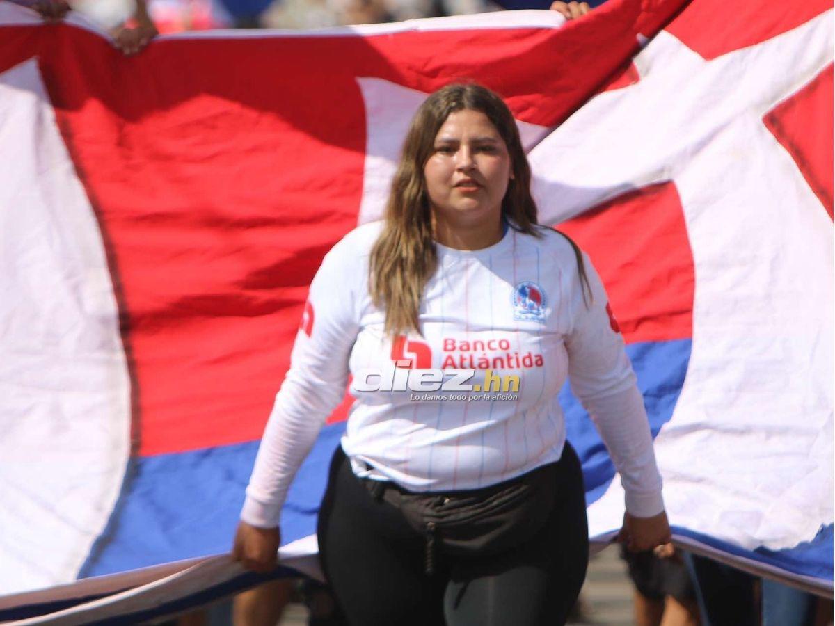 ¿Quién era la chica del Iphone? Las hermosas damas que causaron furor en la previa del derbi Olimpia vs Motagua