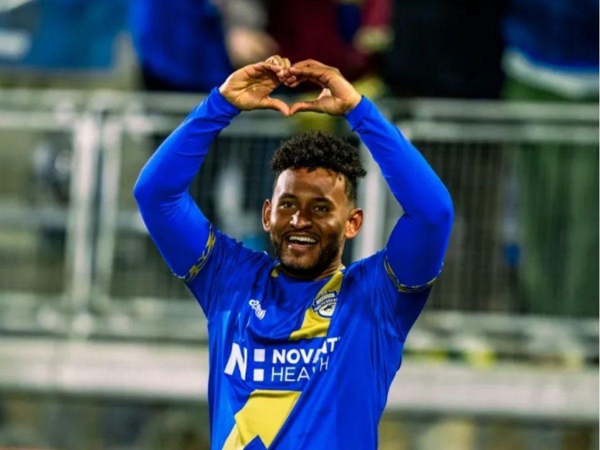 ¿Quién es y dónde juega Juan Carlos Obregón, el 10 de Honduras que no podía correr en el estadio de Toluca?